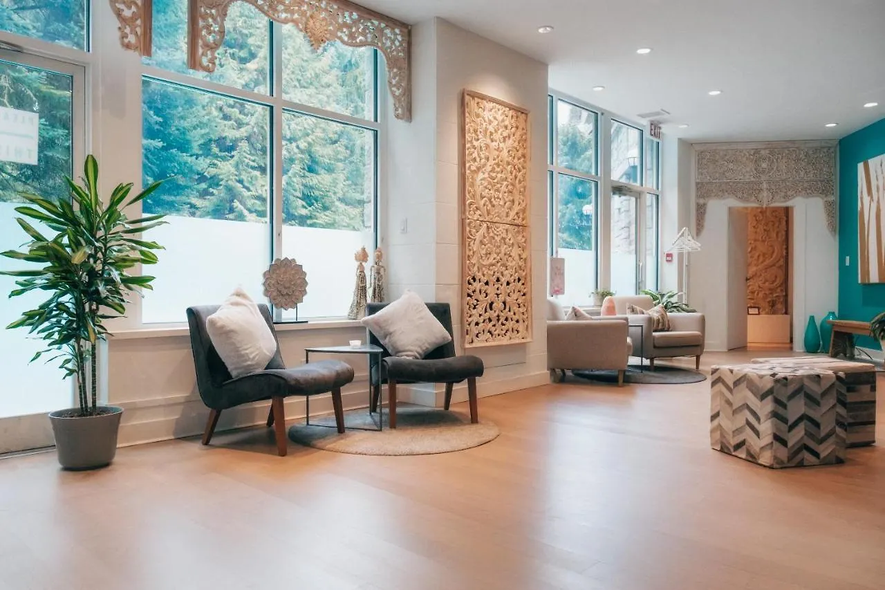 Summit Lodge Boutique Hotel By Paradox Whistler