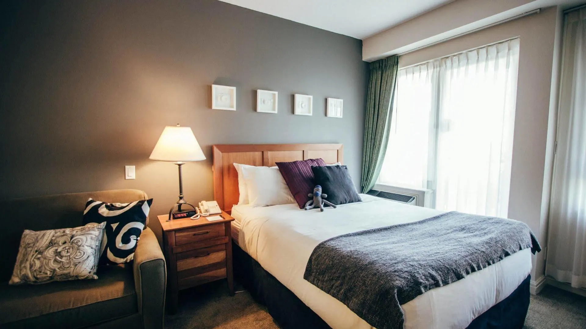 Summit Lodge Boutique Hotel By Paradox Уистлер