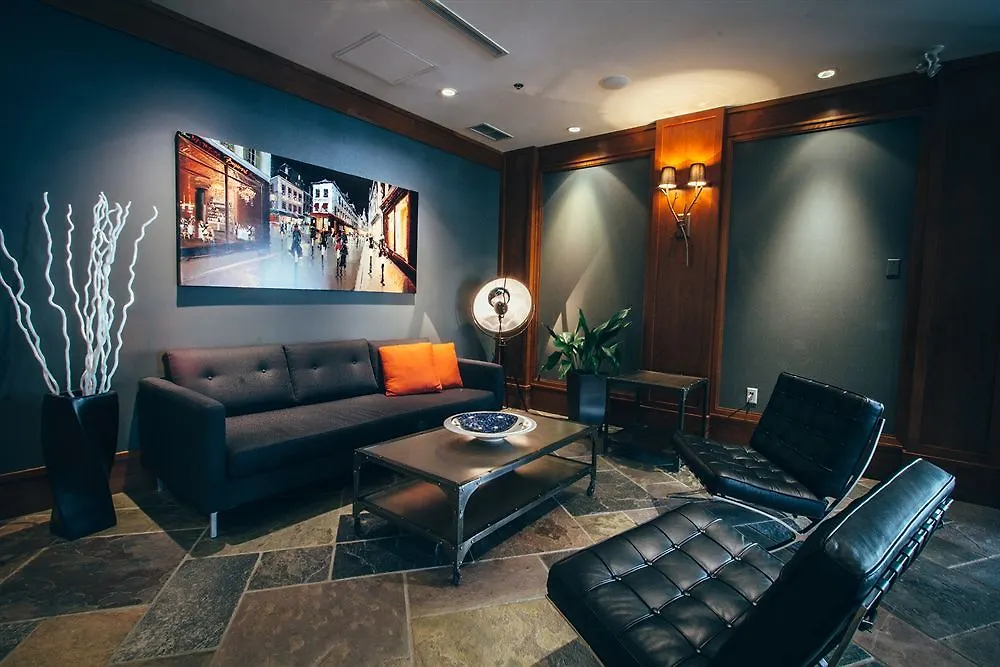 Summit Lodge Boutique Hotel By Paradox Уистлер