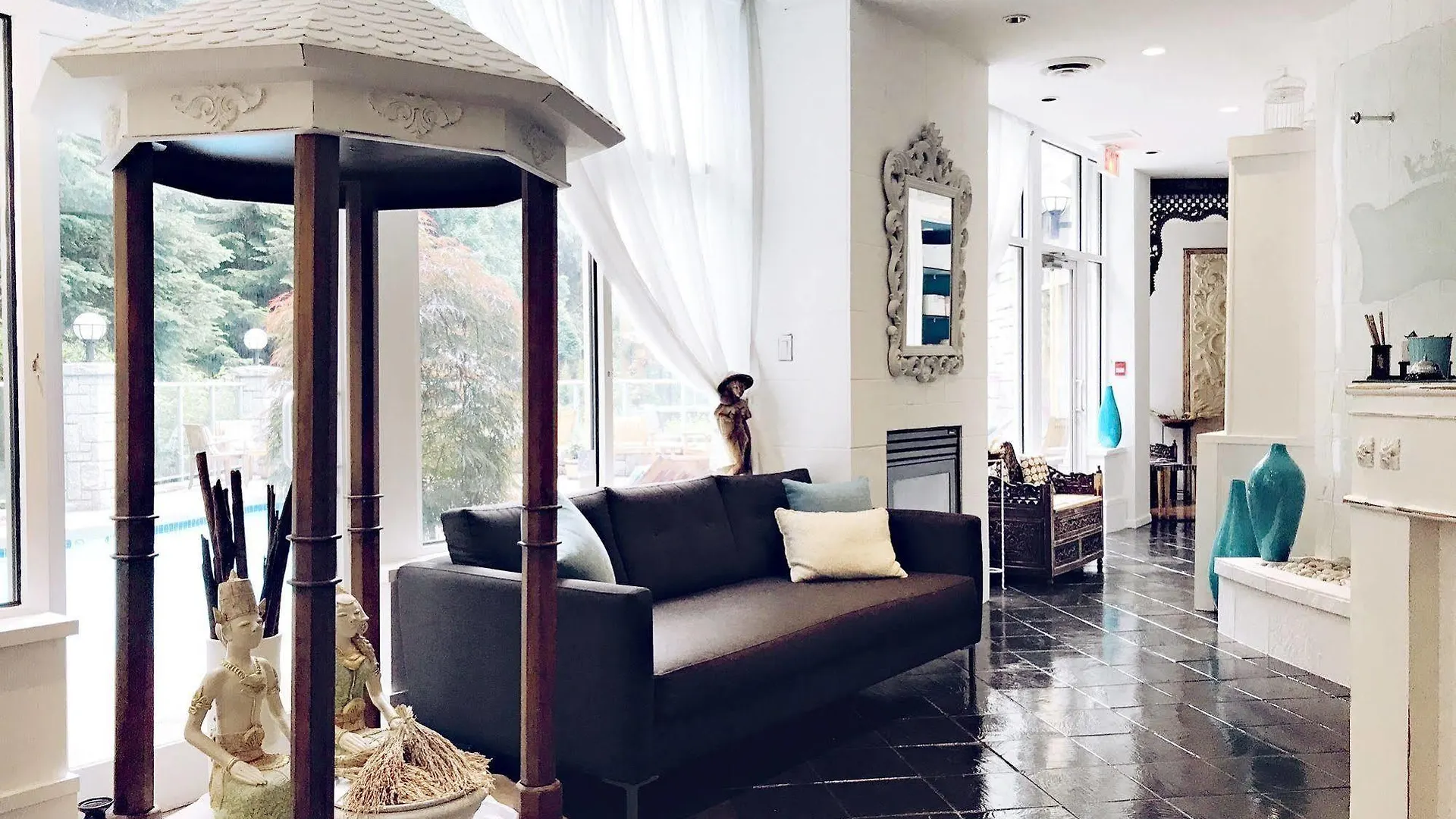 Summit Lodge Boutique Hotel By Paradox Whistler