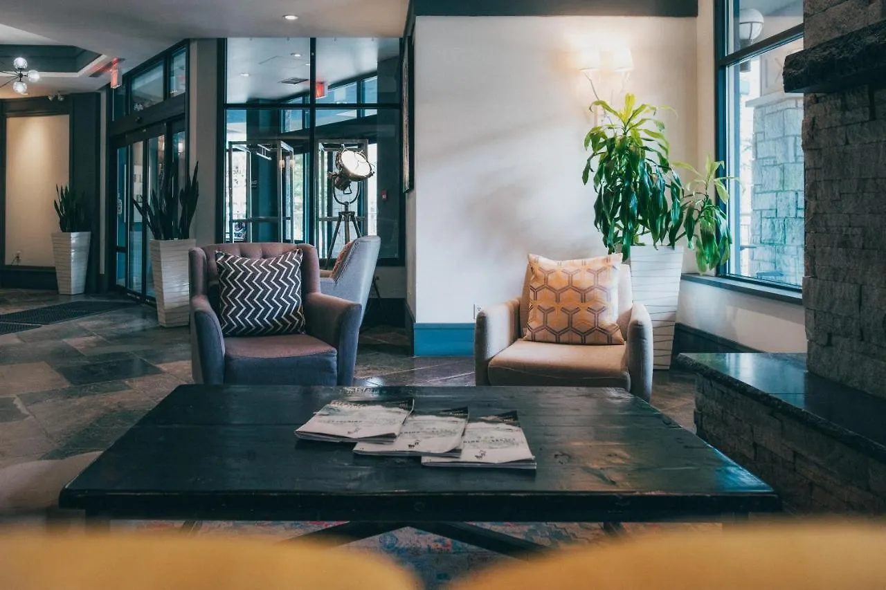 Summit Lodge Boutique Hotel By Paradox Whistler 4*,  Canada