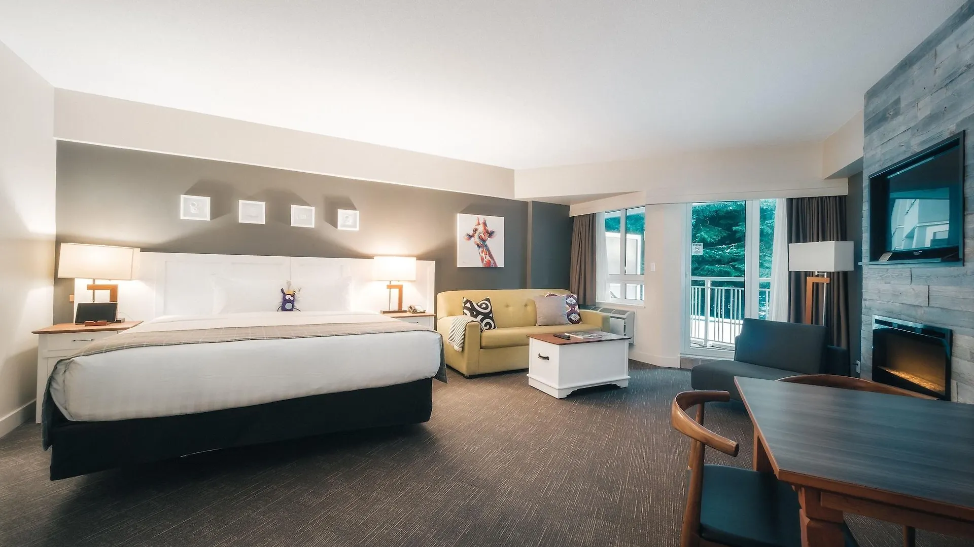 Summit Lodge Boutique Hotel By Paradox Whistler
