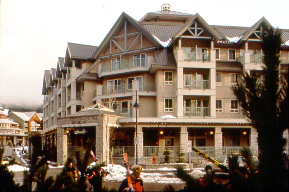 Summit Lodge Boutique Hotel By Paradox Whistler Canada